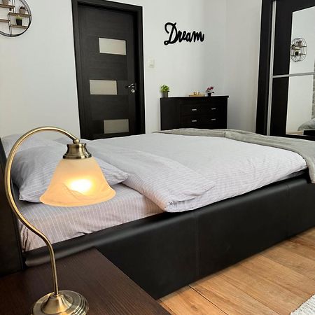 Ada'S Luxury Apartament&Studio - Old City Brasov Exterior photo