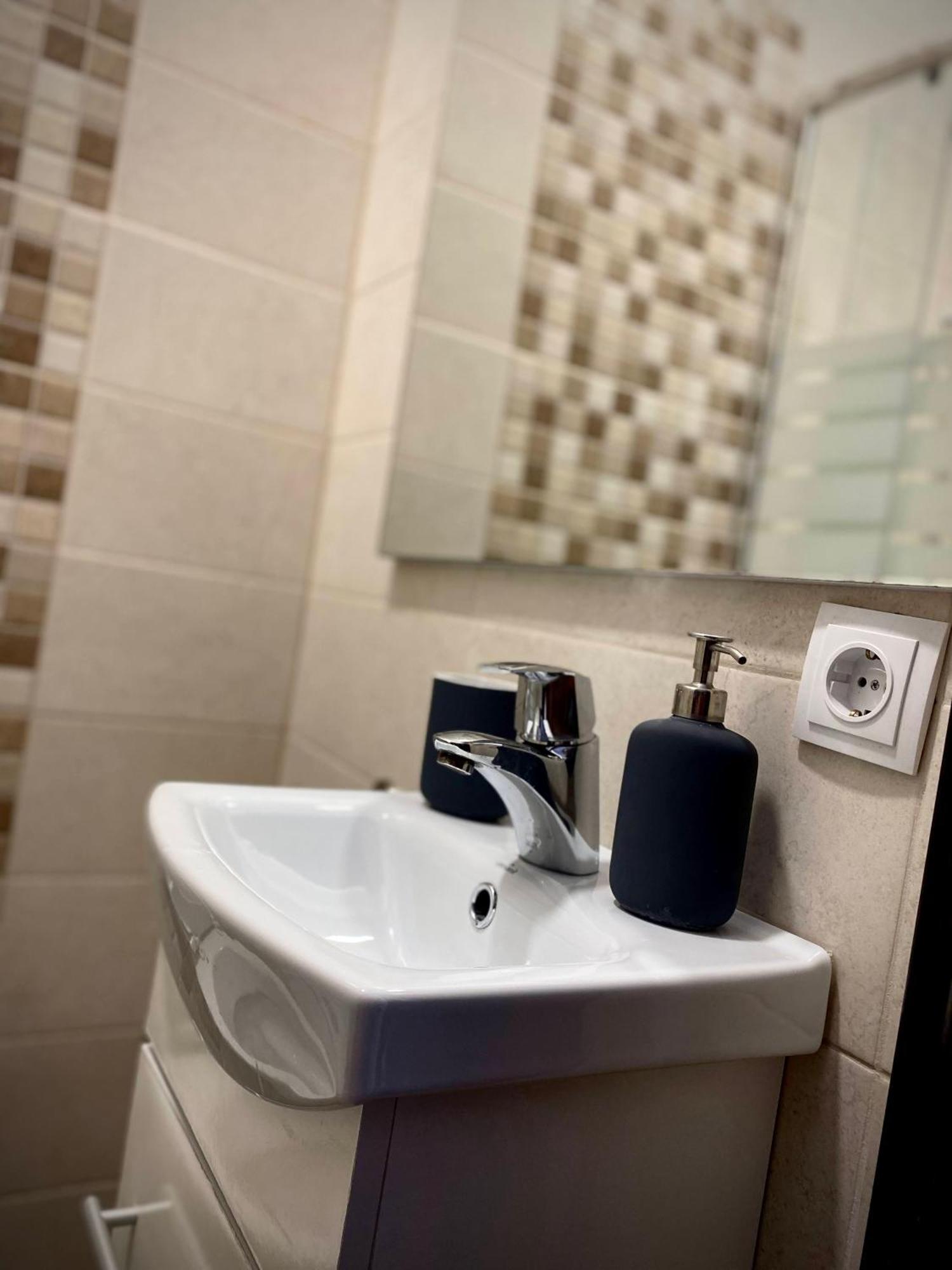 Ada'S Luxury Apartament&Studio - Old City Brasov Exterior photo