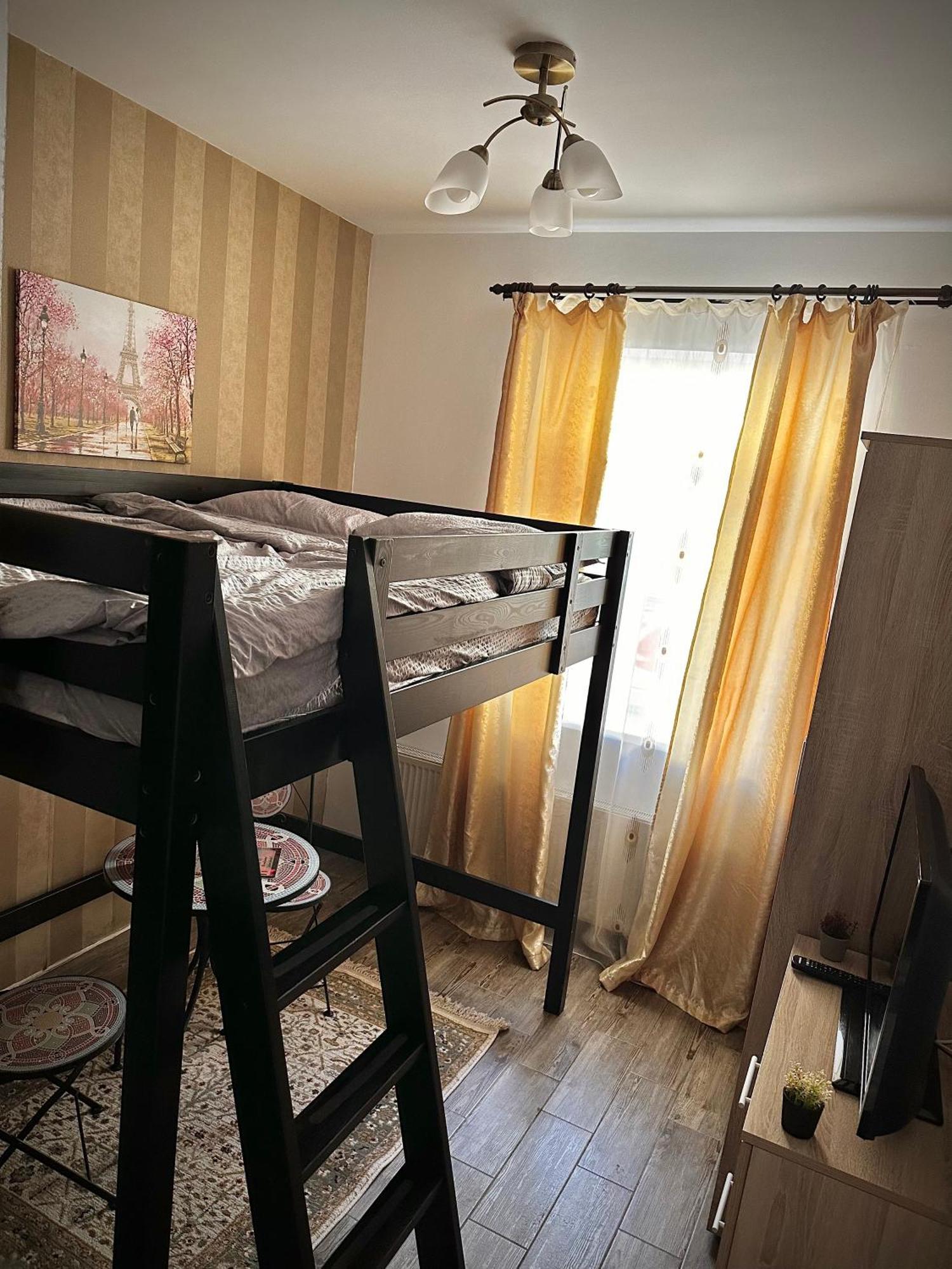 Ada'S Luxury Apartament&Studio - Old City Brasov Exterior photo
