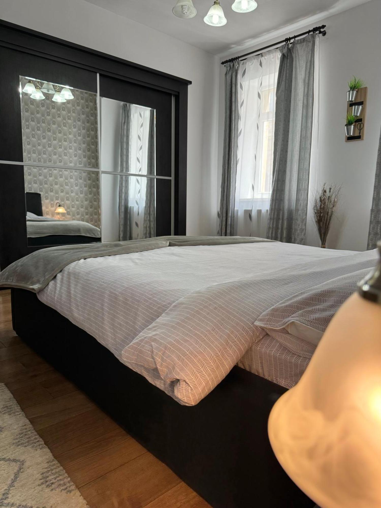 Ada'S Luxury Apartament&Studio - Old City Brasov Exterior photo