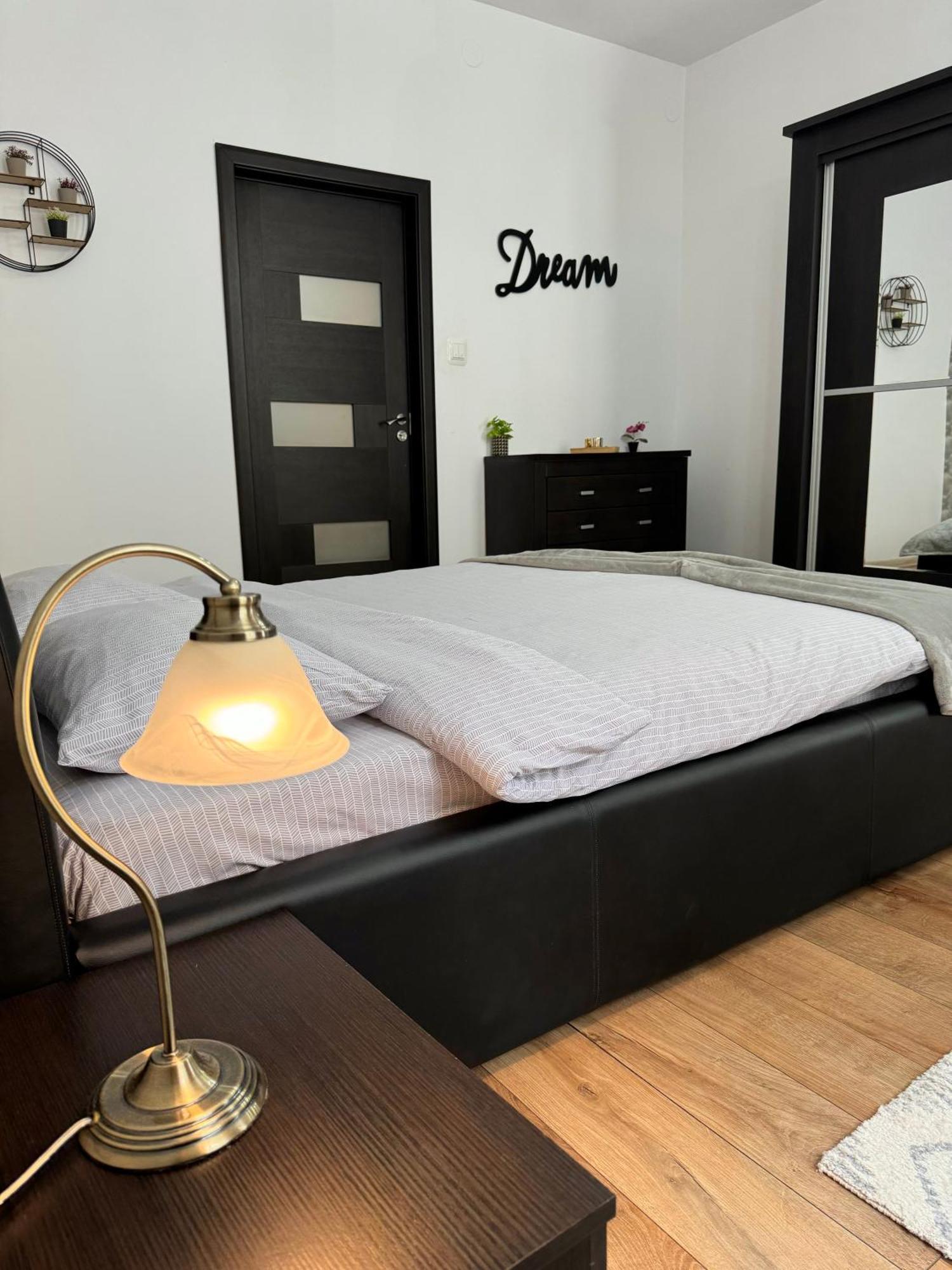 Ada'S Luxury Apartament&Studio - Old City Brasov Exterior photo